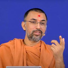 Ishwarcharandasji Swami - Kundaldham