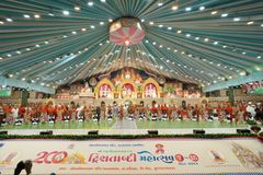 Opening - Vadtal 200